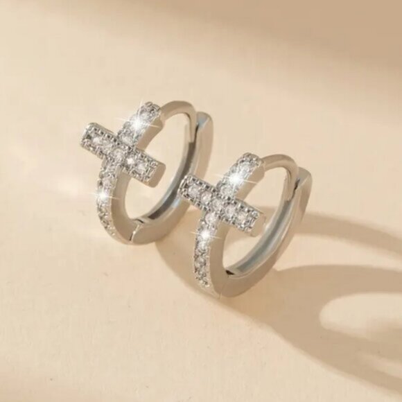 18K White Gold Mens 1ct Diamond Huggie Cross Earrings Guys 18 K Silver Jewelry